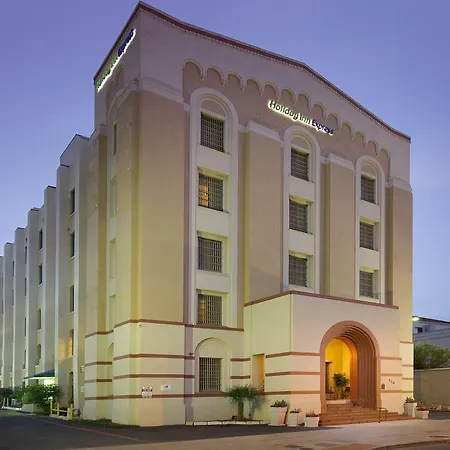 Holiday Inn Express San Antonio North Riverwalk Area By Ihg